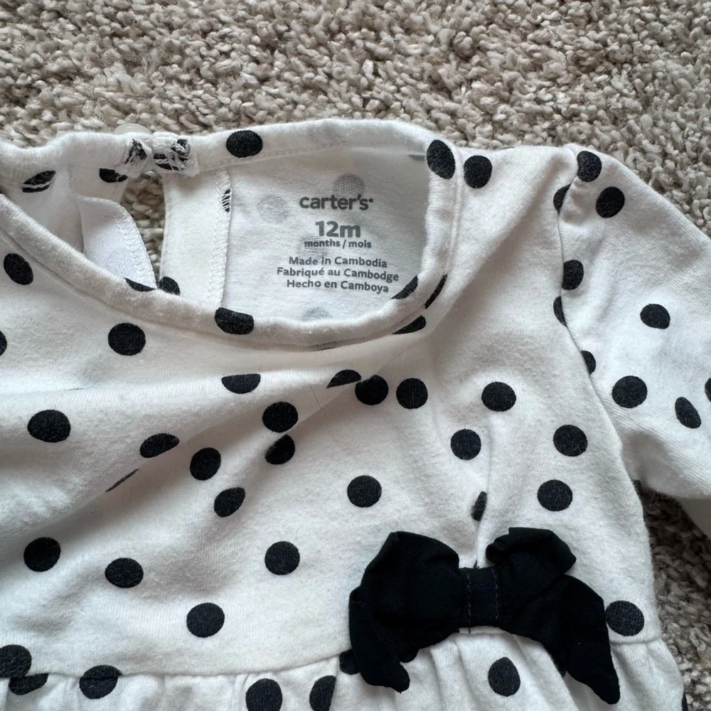 Carter’s Baby girl outfit Polka Dot Top & Leggings 2 piece set – 12 Months